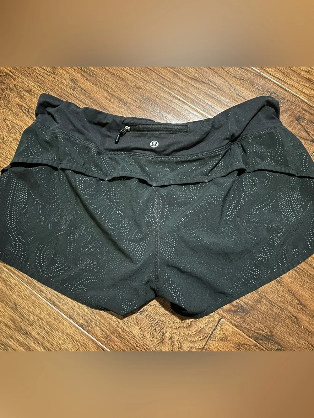 Lululemon Speed Short Beautiful Baroque Laser Cut Black 2.5